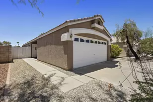 4337 E Campo Bello Dr, Phoenix, AZ 85032 - Photo 4
