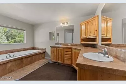 15181 W Sunshine Lane, Kirkland, AZ 86332 - Photo 14