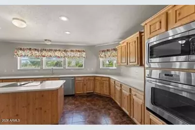 15181 W Sunshine Lane, Kirkland, AZ 86332 - Photo 10