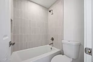 8011 N 49th Ave, Glendale, AZ 85302 - Photo 16
