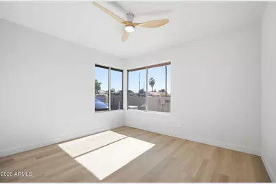 8011 N 49th Avenue, Glendale, AZ 85302 - Photo 18
