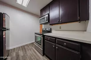 5525 E Thomas Rd, Phoenix, AZ 85018 - Photo 10
