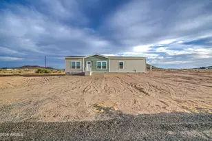 39105 W Maldonado Rd, Tonopah, AZ 85354 - Photo 2