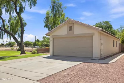 3510 N 106th Lane, Avondale, AZ 85392 - Photo 2