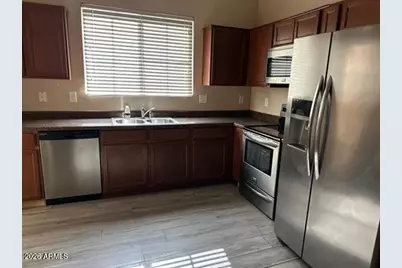 2114 N 77th Lane, Phoenix, AZ 85035 - Photo 6