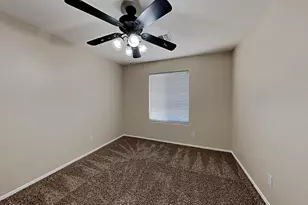 17472 W Watson Ln, Surprise, AZ 85388 - Photo 12