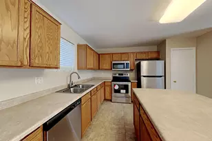 17472 W Watson Ln, Surprise, AZ 85388 - Photo 2