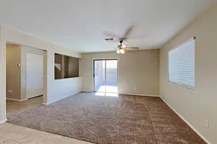17472 W Watson Ln, Surprise, AZ 85388 - Photo 4