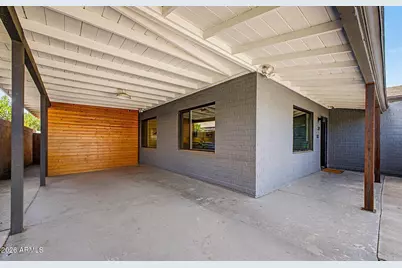 321 E Whitton Avenue, Phoenix, AZ 85012 - Photo 2