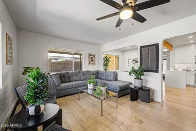 321 E Whitton Avenue, Phoenix, AZ 85012 - Photo 6