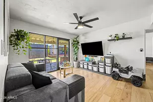 321 E Whitton Ave, Phoenix, AZ 85012 - Photo 8