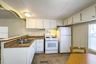 929 N Delaware Dr, Apache Junction, AZ 85120 - Photo 10