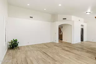 24821 N 41st Ave, Glendale, AZ 85310 - Photo 8