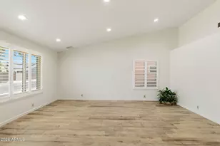 24821 N 41st Ave, Glendale, AZ 85310 - Photo 6
