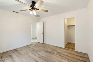 24821 N 41st Ave, Glendale, AZ 85310 - Photo 32