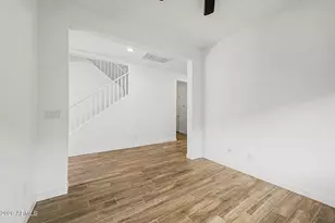 17057 W Molly Ln, Surprise, AZ 85387 - Photo 10
