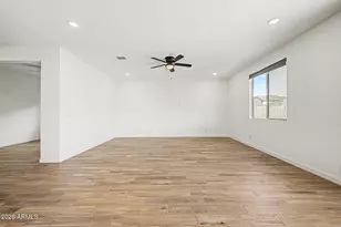 17057 W Molly Ln, Surprise, AZ 85387 - Photo 14