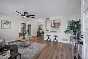 10208 N 8th Pl, Phoenix, AZ 85020 - Photo 2