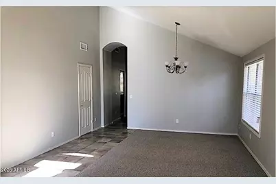 150 S Cobblestone Drive, Gilbert, AZ 85296 - Photo 2