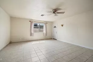 2908 E Cactus Rd, Phoenix, AZ 85032 - Photo 16