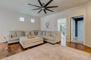 3441 E Avalon Dr, Phoenix, AZ 85018 - Photo 12