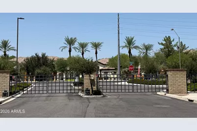 4722 E Tremaine Avenue, Gilbert, AZ 85234 - Photo 2