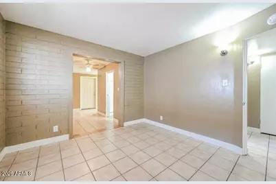 11207 W Oregon Avenue, Youngtown, AZ 85363 - Photo 6