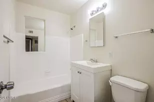 11207 W Oregon Ave, Youngtown, AZ 85363 - Photo 8