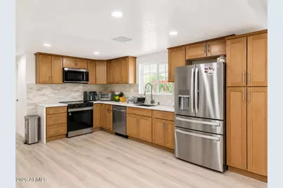 17849 N 16th Way, Phoenix, AZ 85022 - Photo 2
