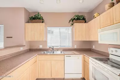 7401 W Arrowhead Clubhouse Drive #2062, Glendale, AZ 85308 - Photo 16