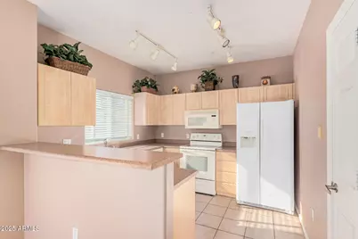 7401 W Arrowhead Clubhouse Drive #2062, Glendale, AZ 85308 - Photo 14