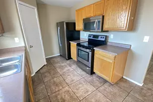 7381 W Palo Verde Dr, Glendale, AZ 85303 - Photo 6