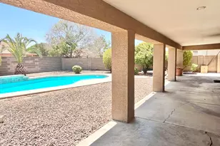 8565 W Denton Ln, Glendale, AZ 85305 - Photo 16