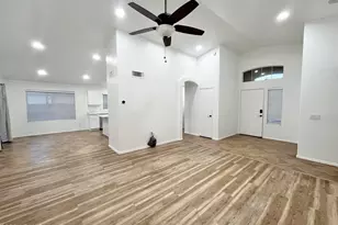8565 W Denton Ln, Glendale, AZ 85305 - Photo 4