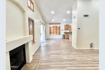 8565 W Denton Lane, Glendale, AZ 85305 - Photo 16