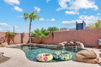 8771 E Pinchot Avenue, Scottsdale, AZ 85251 - Photo 10