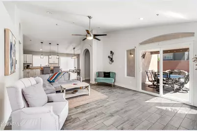 8771 E Pinchot Avenue, Scottsdale, AZ 85251 - Photo 2