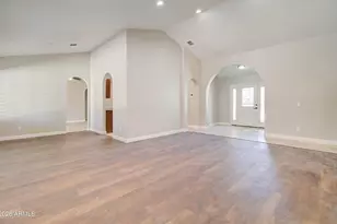 4509 E Pearce Rd, Phoenix, AZ 85044 - Photo 10