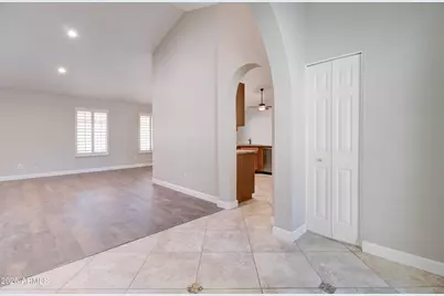 4509 E Pearce Road, Phoenix, AZ 85044 - Photo 8