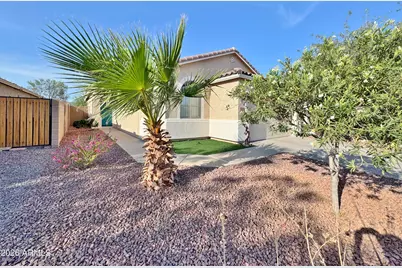 1745 E Desert Breeze Place, Casa Grande, AZ 85122 - Photo 2