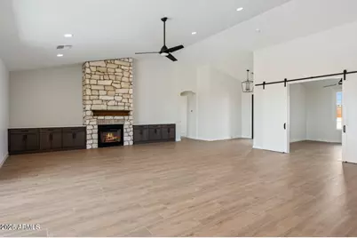 654 E Paint Your Wagon Trail, Phoenix, AZ 85085 - Photo 6
