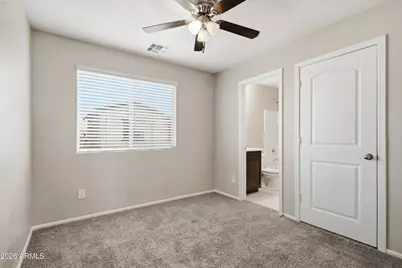 1947 N 77th Glen, Phoenix, AZ 85035 - Photo 12