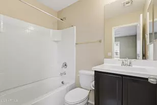 1947 N 77th Glen, Phoenix, AZ 85035 - Photo 14