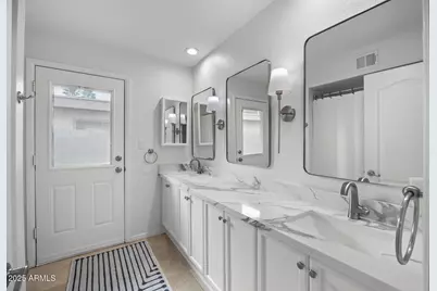 8649 N Willowrain Court, Scottsdale, AZ 85258 - Photo 32