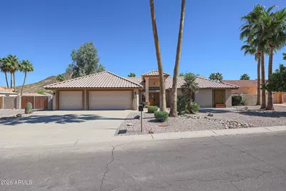 5542 W Northwood Drive, Glendale, AZ 85310 - Photo 2