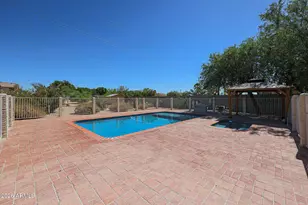 5542 W Northwood Dr, Glendale, AZ 85310 - Photo 36