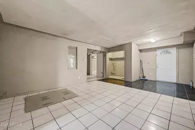 6435 S 5th Avenue, Phoenix, AZ 85041 - Photo 6