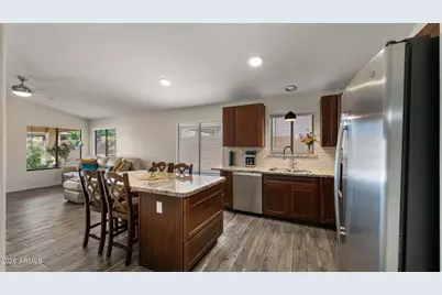 4820 E Melinda Lane, Phoenix, AZ 85054 - Photo 10