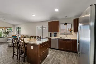4820 E Melinda Ln, Phoenix, AZ 85054 - Photo 10