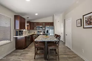 4820 E Melinda Ln, Phoenix, AZ 85054 - Photo 12